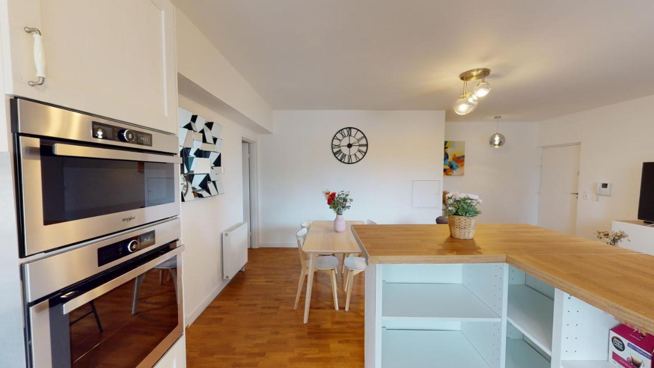 Live Like A Local Stylish 2Br With Balcony & Parking Apartment Сен Дени Екстериор снимка